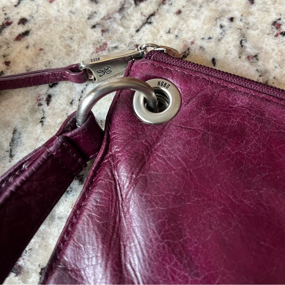 Vintage HOBO Vida Wristlet - Picture 2 of 10